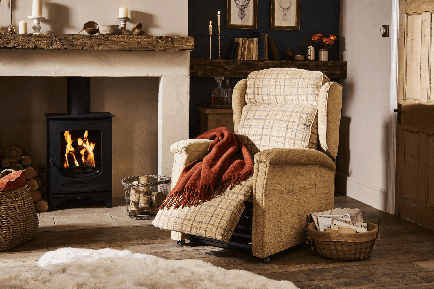 Rising Chair Tutorial How to correctly use a rise and recline chair | Oak Tree Mobility